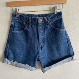 High waisted wrangler shorts